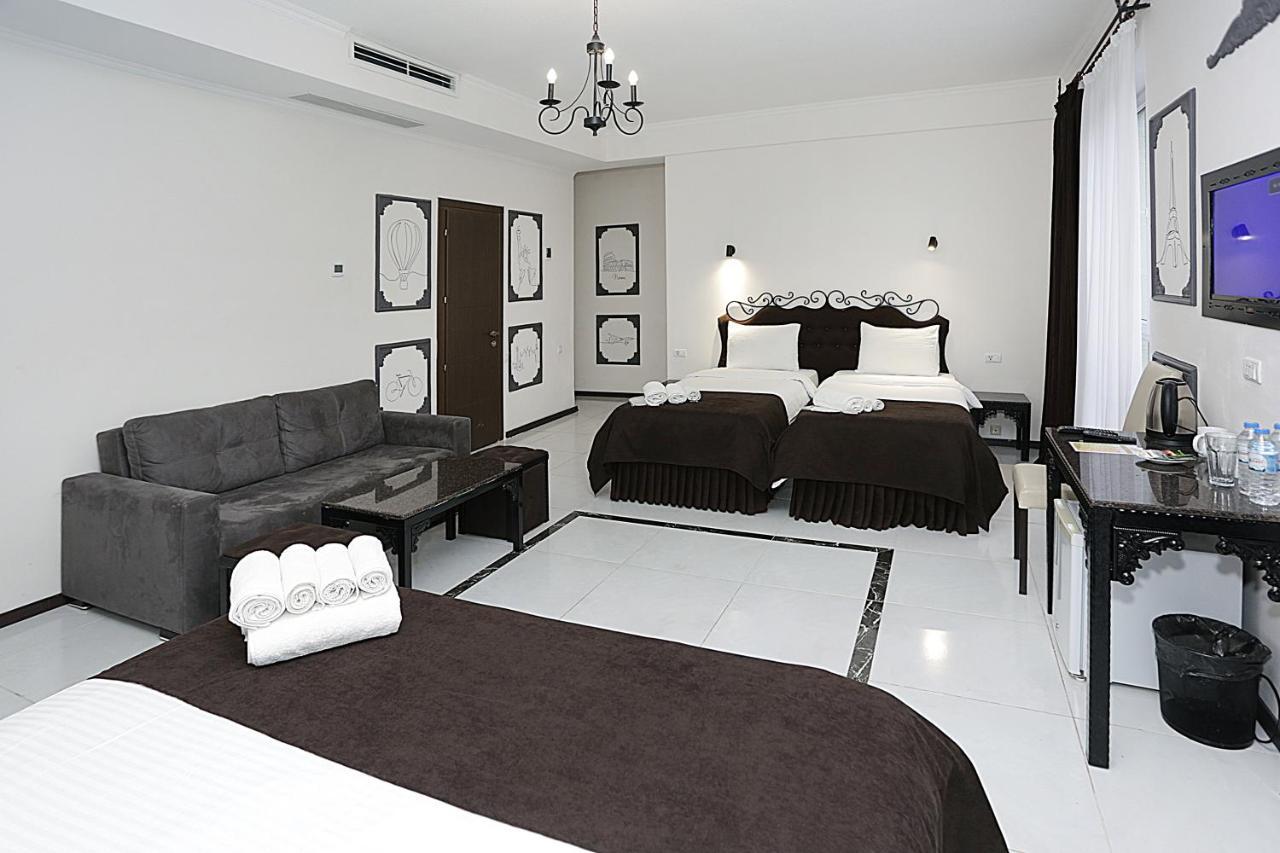 The One Boutique Hotel Tbilisi Exterior foto