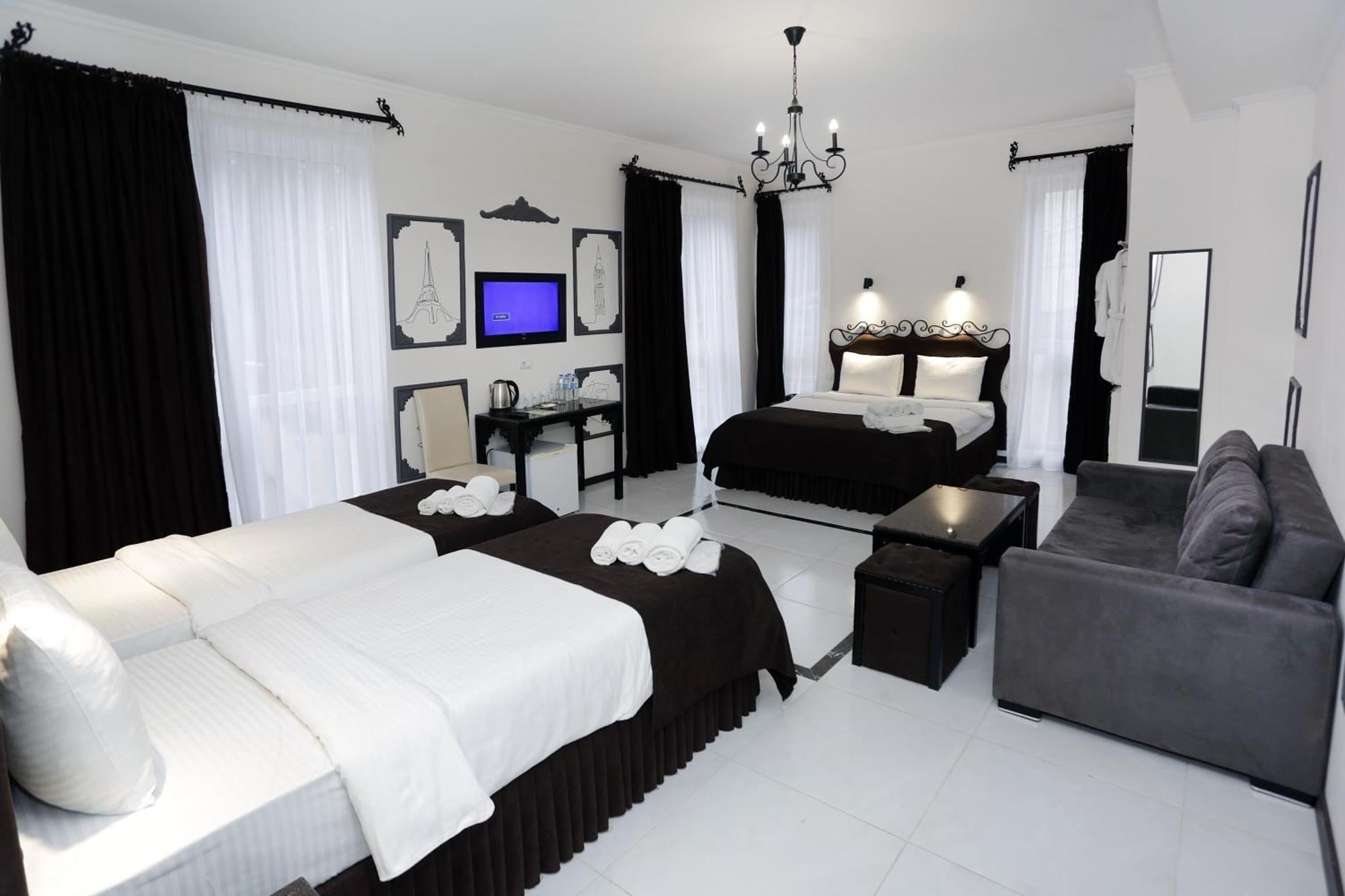The One Boutique Hotel Tbilisi Quarto foto