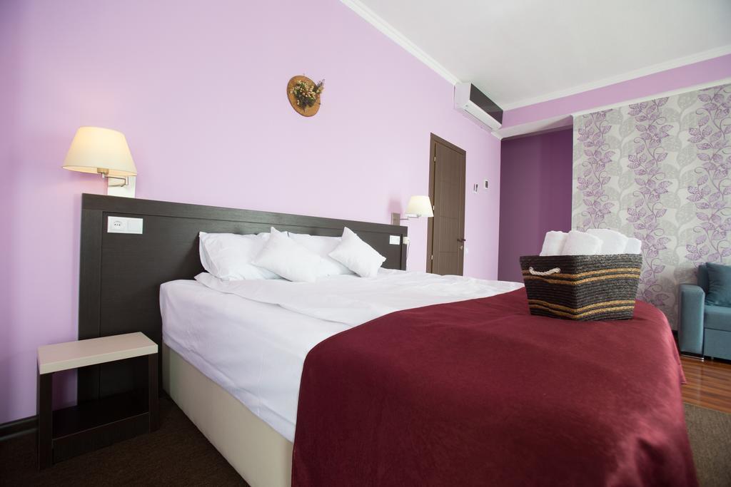 The One Boutique Hotel Tbilisi Exterior foto