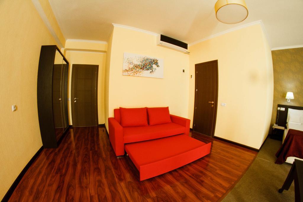The One Boutique Hotel Tbilisi Exterior foto