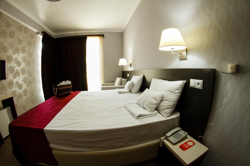 The One Boutique Hotel Tbilisi Exterior foto