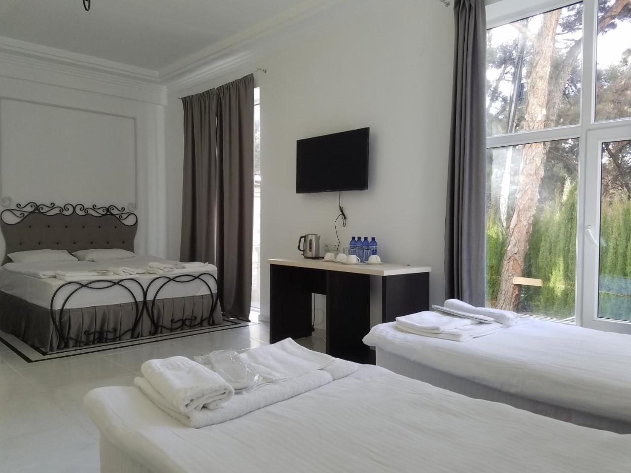 The One Boutique Hotel Tbilisi Exterior foto